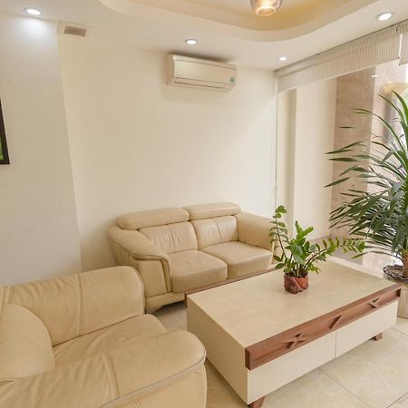 Royal Charm Hotel Da Nang Buitenkant foto