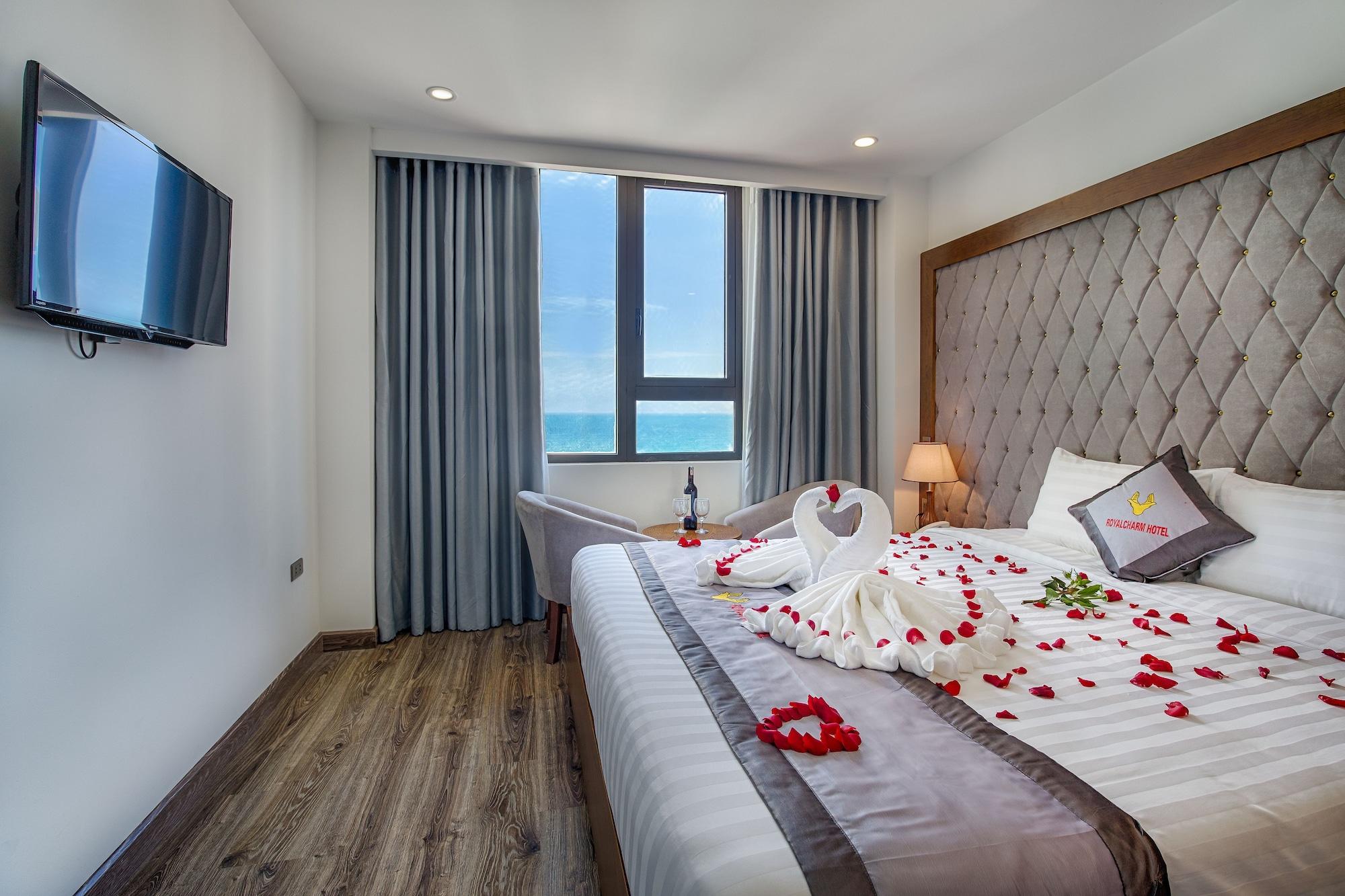 Royal Charm Hotel Da Nang Buitenkant foto