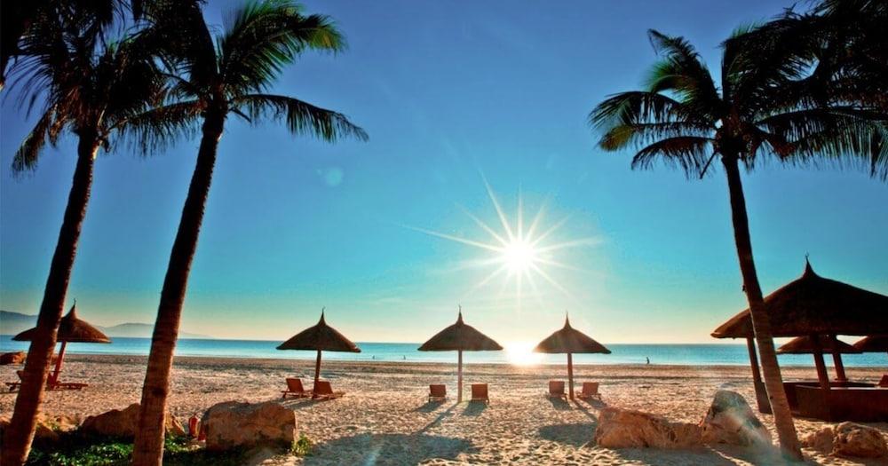 Royal Charm Hotel Da Nang Buitenkant foto