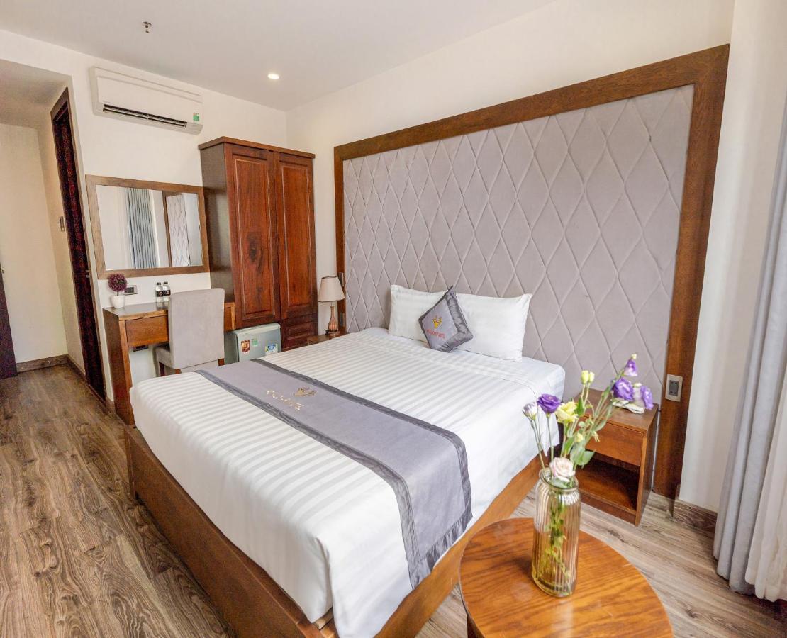 Royal Charm Hotel Da Nang Buitenkant foto