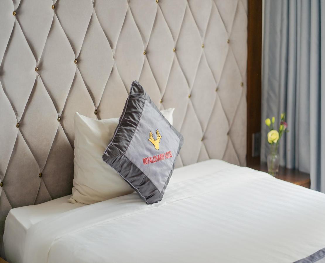Royal Charm Hotel Da Nang Buitenkant foto