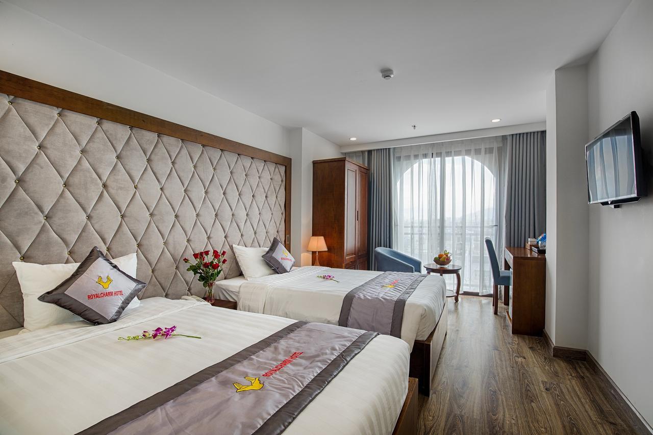 Royal Charm Hotel Da Nang Buitenkant foto