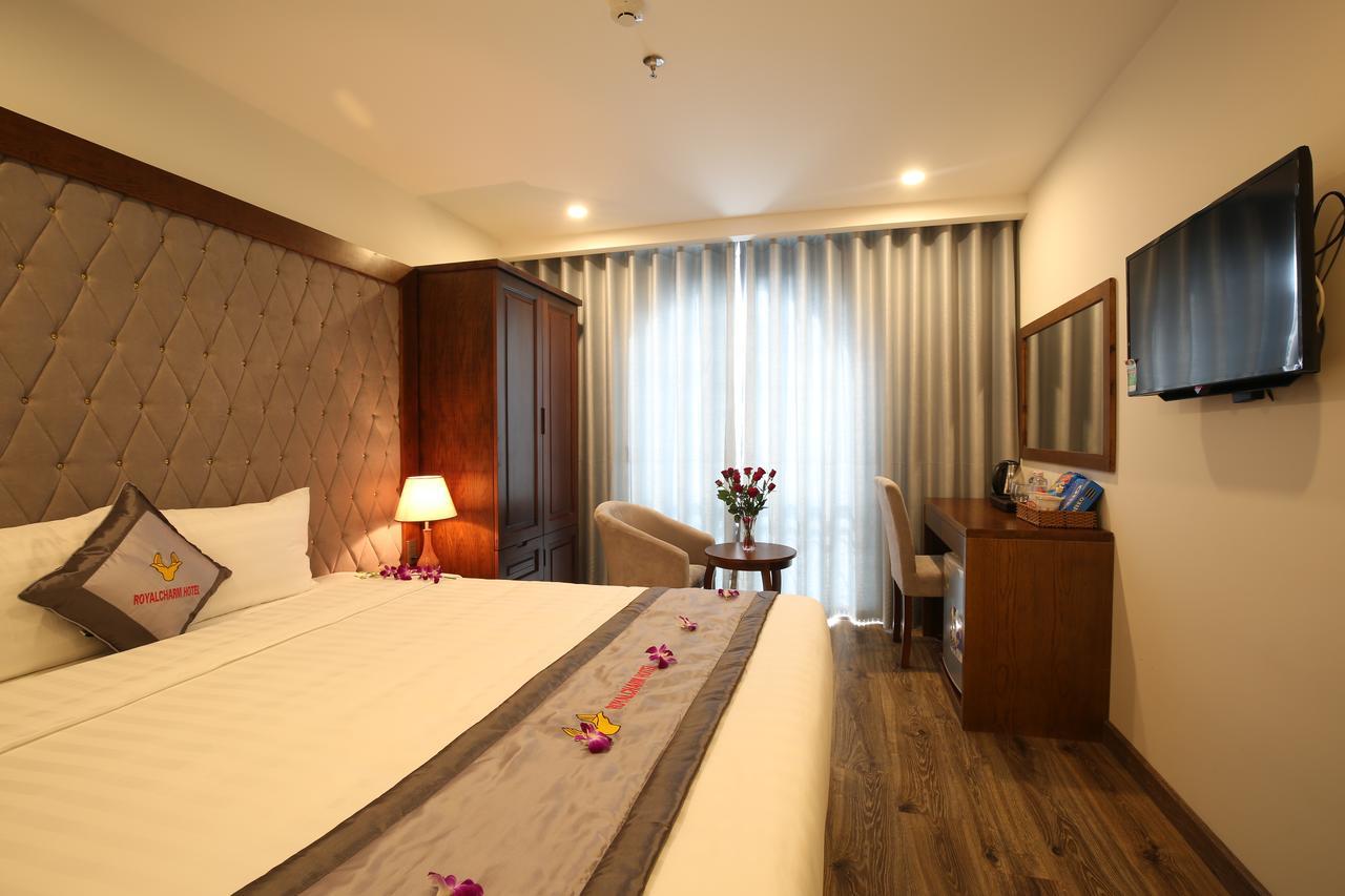 Royal Charm Hotel Da Nang Buitenkant foto