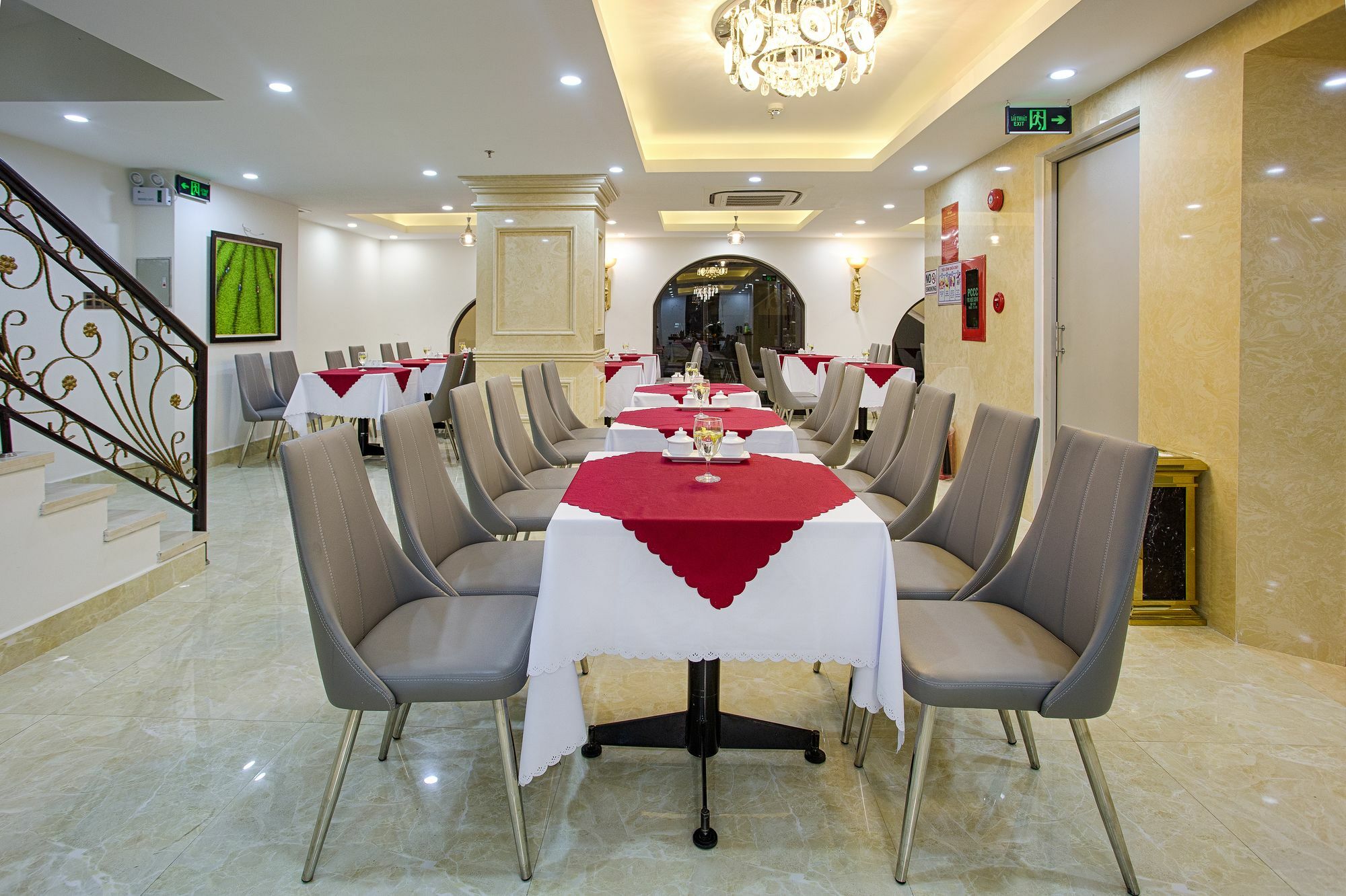Royal Charm Hotel Da Nang Buitenkant foto